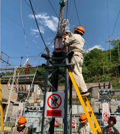 國家能源集團(tuán)大寨發(fā)電分公司“抓檢修 戰(zhàn)高溫”主動(dòng)出擊“搶”電量