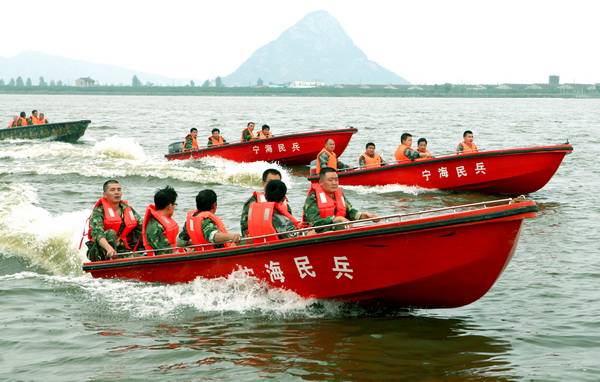 國網(wǎng)寧?？h供電公司為“抗災(zāi)治患”在8個供電所均組建應(yīng)急救援隊