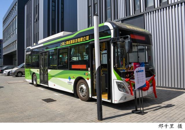 到2025年力爭發(fā)展燃料電池汽車超過10000輛，《上海交通領(lǐng)域氫能推廣應(yīng)用方案》發(fā)布