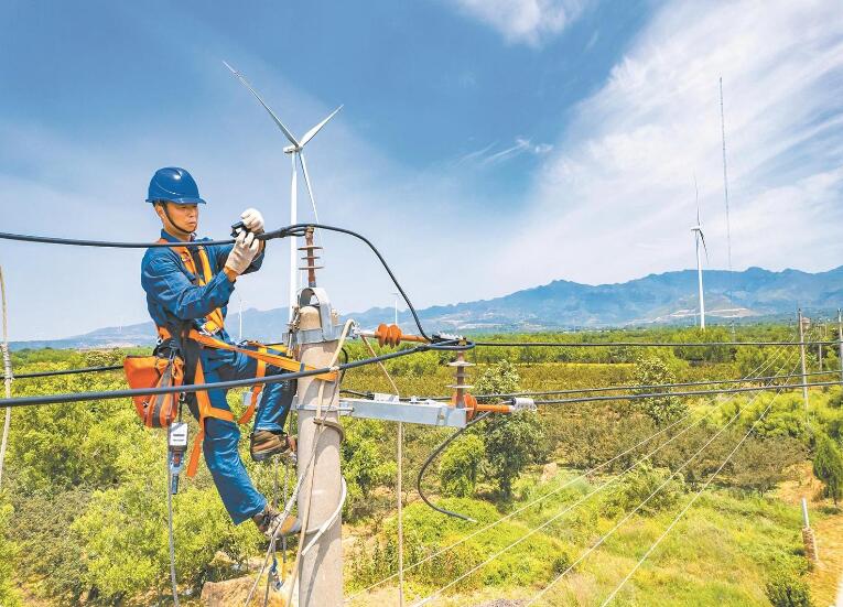 國網(wǎng)山西電力公司加快推進農(nóng)村電網(wǎng)高質(zhì)量發(fā)展