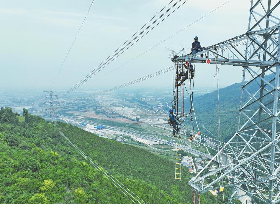 國網陜西電力公司推進電網建設，助力能源綠色轉型