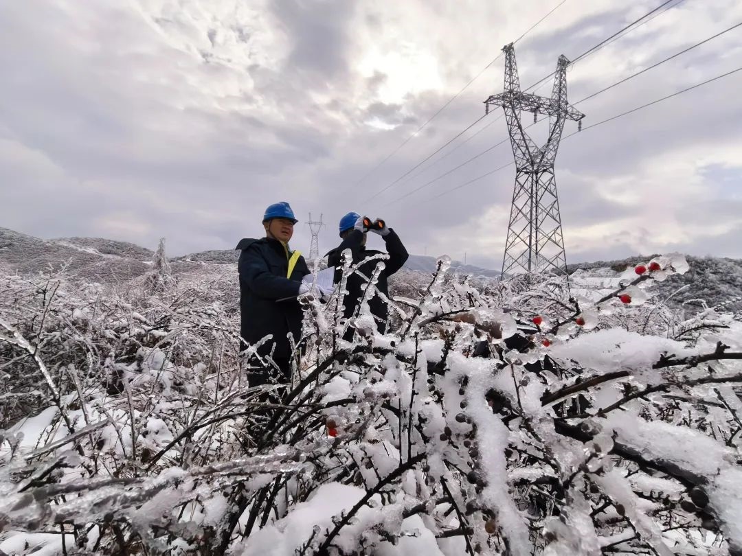 南方電網科技抗冰 讓冰雪“看得見、除得掉、防得住”